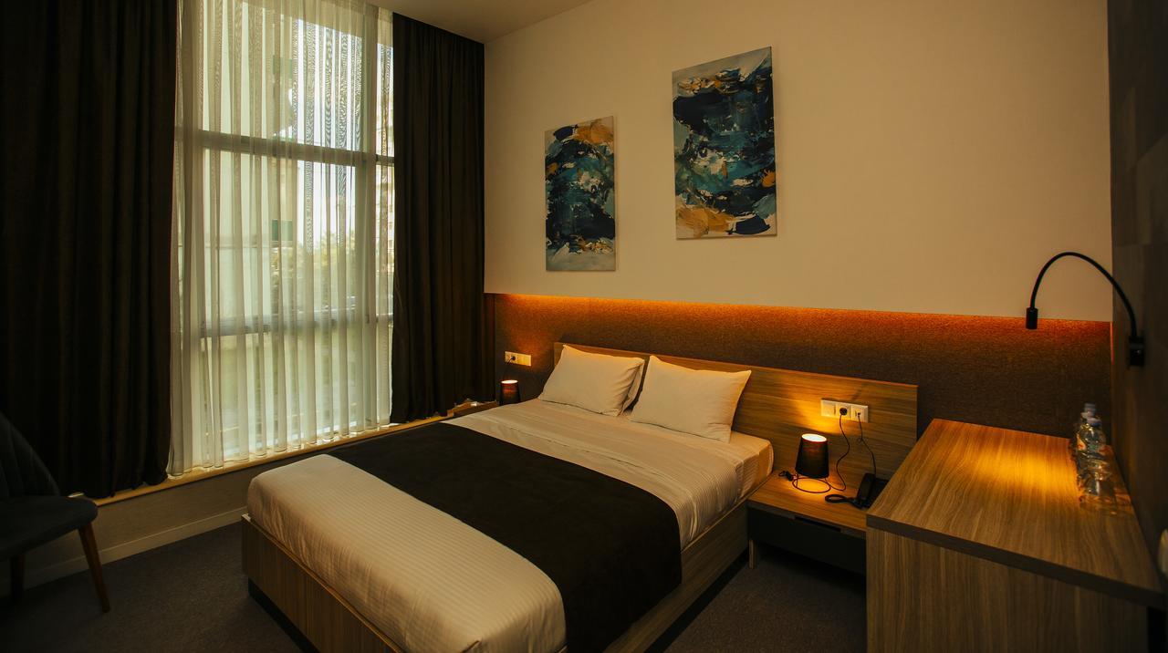 Hotel West Batumi Luaran gambar
