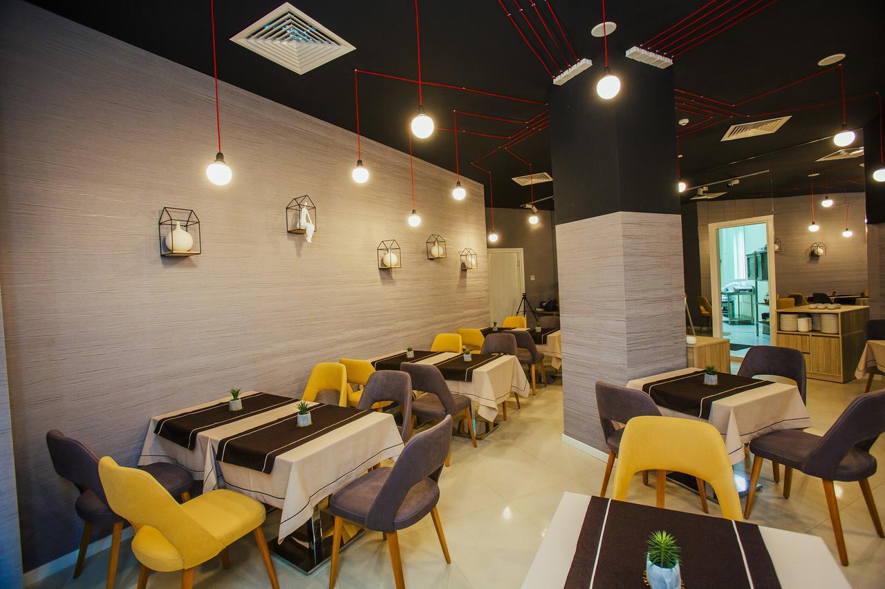 Hotel West Batumi Luaran gambar