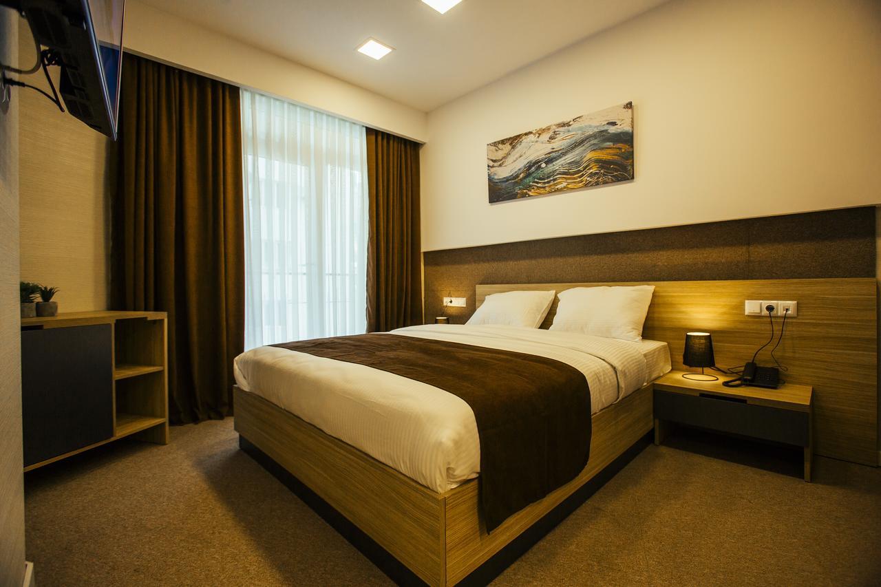 Hotel West Batumi Luaran gambar