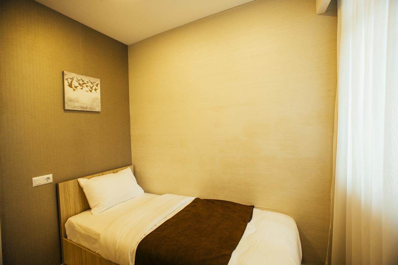 Hotel West Batumi Luaran gambar
