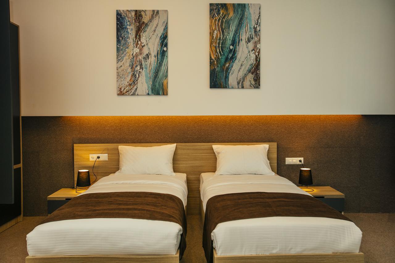 Hotel West Batumi Luaran gambar