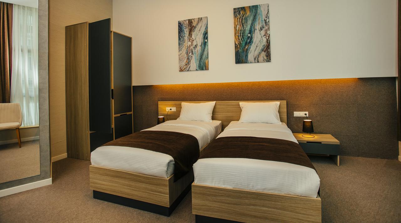 Hotel West Batumi Luaran gambar