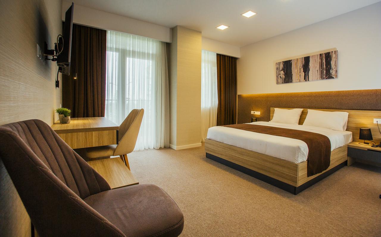 Hotel West Batumi Luaran gambar