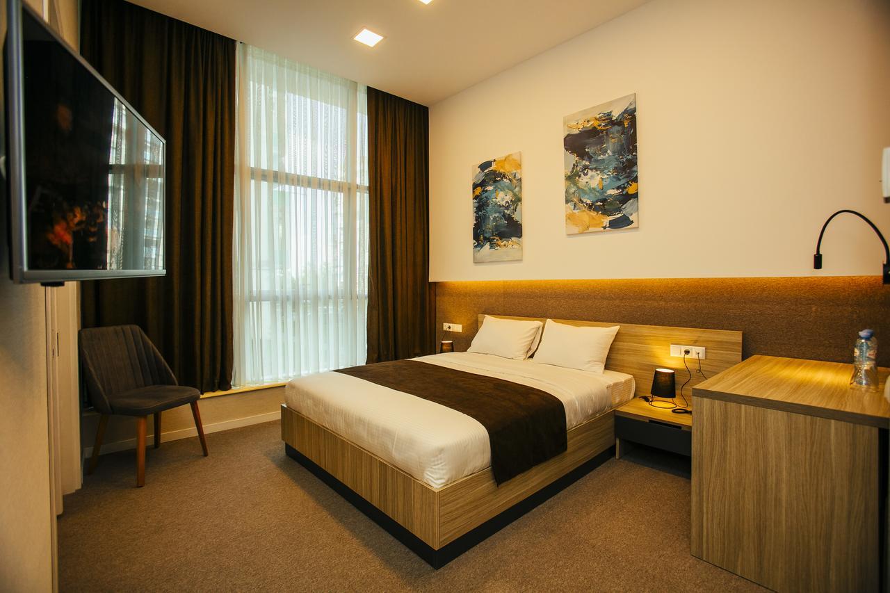 Hotel West Batumi Luaran gambar